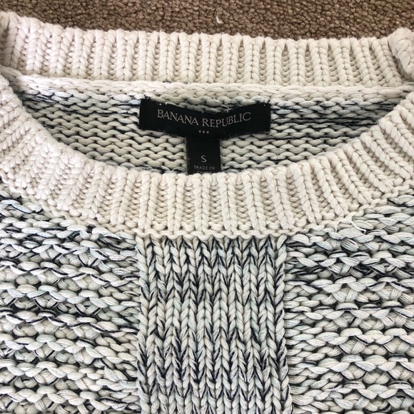 Banana Republic Sweater - Picture 3 of 4